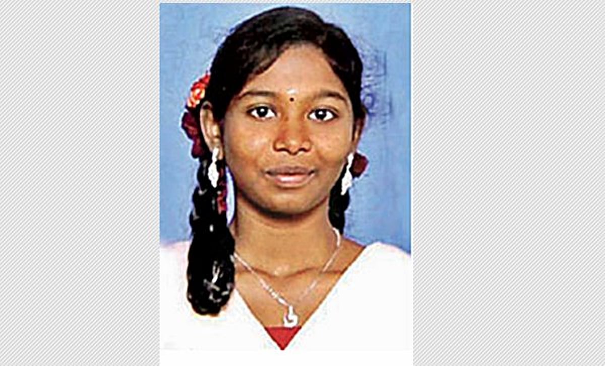 ஒரு தலைக்காதலால் விபரீதம்: திருமணம் செய்து வைக்க மறுத்ததால் +2 மாணவி கழுத்தை அறுத்து படுகொலை